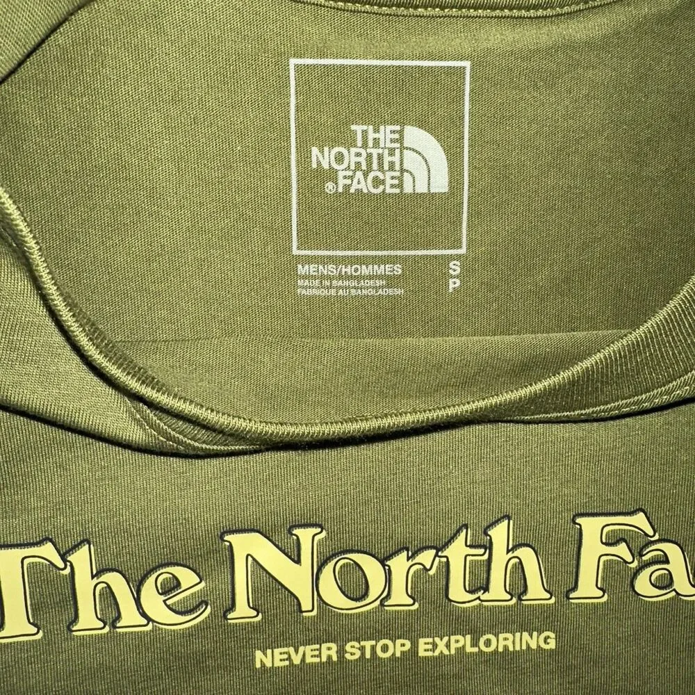 The North Face Men's  Short Sleeve T-Shirt Size Small Forest Olive